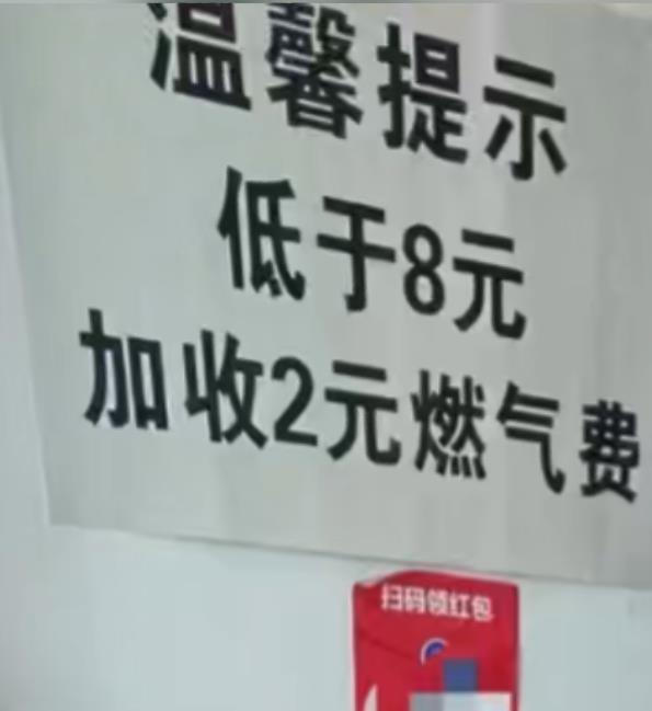 DƬ